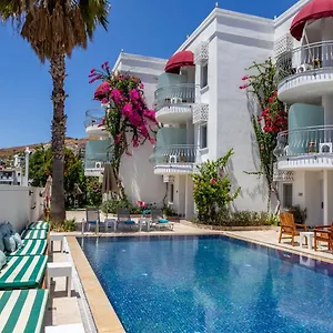 3* Hotel La Brezza &